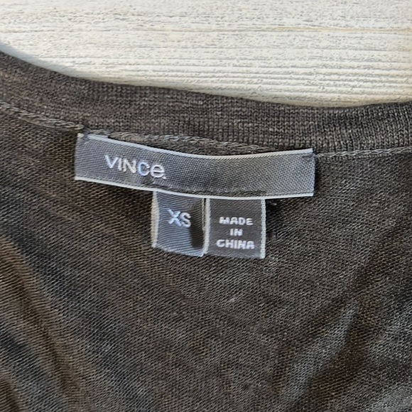 Vince Split Neck Linen Tank Size XS - Picture 4 of 9